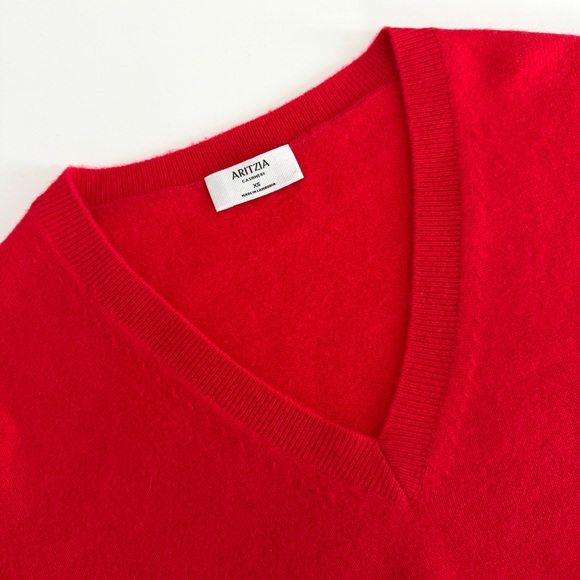 Aritzia Bare Cashmere V-Neck Sweater - Picture 6 of 12